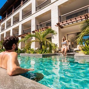 Adults King Swim Up Junior Suite